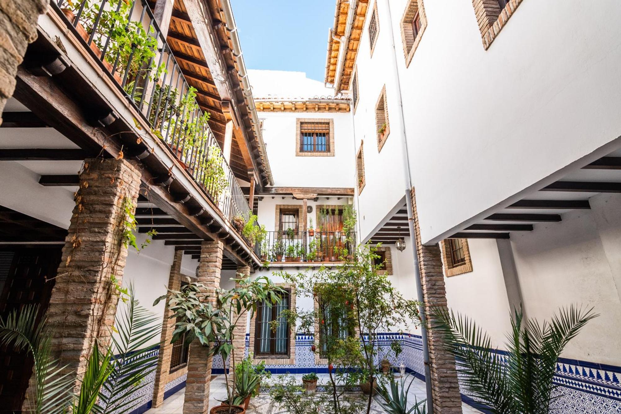 Tuguest Nazari Caldereria Apartments - Free Parking Granada Esterno foto